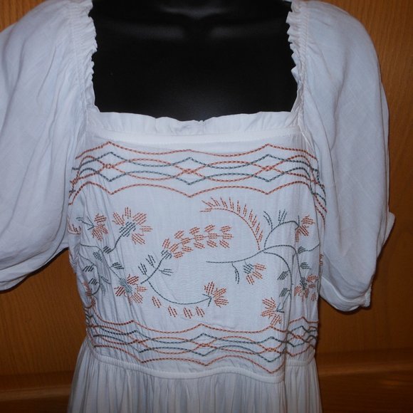 NWT!!! POLAGRAM Embroidered Maxi - Picture 6 of 10